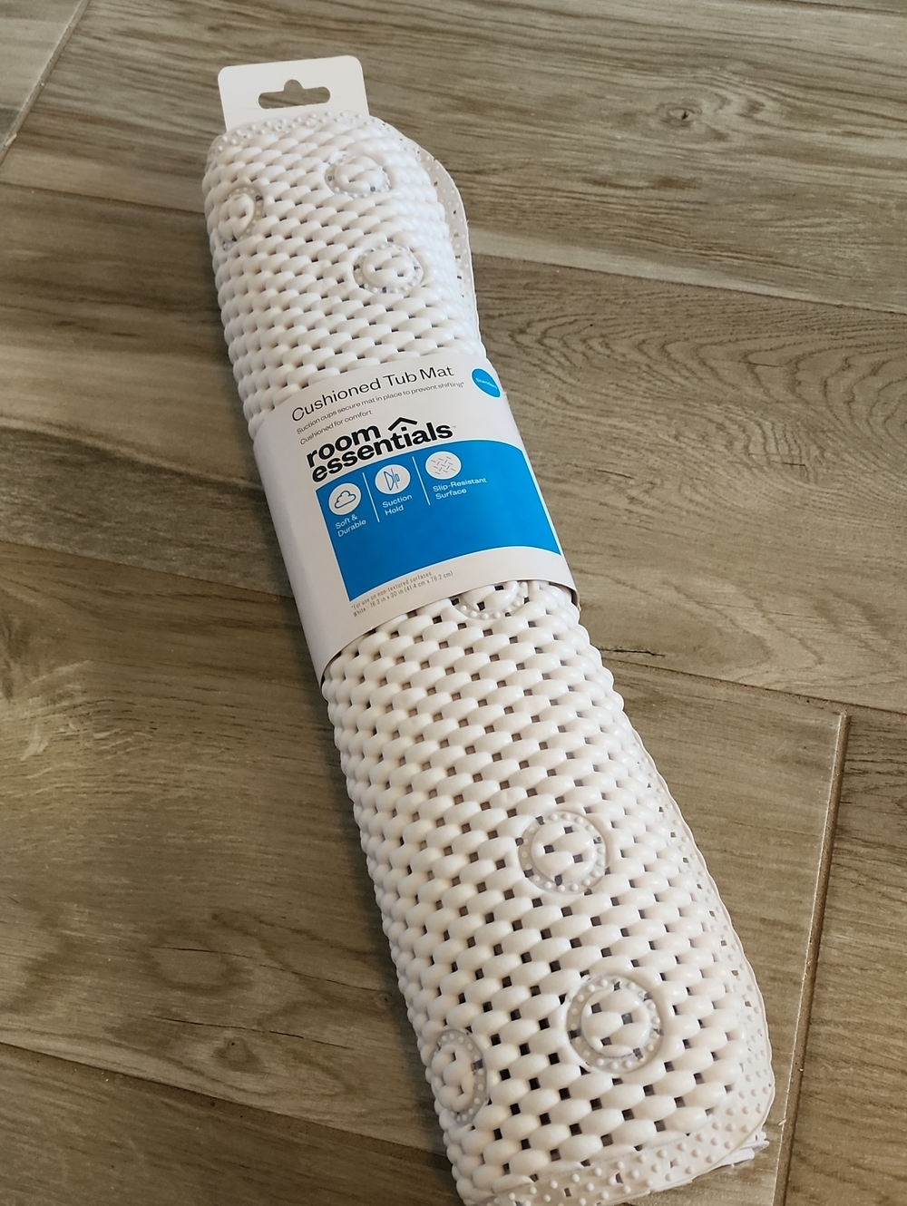 NWT Room Essentials Cushioned Tub Mat